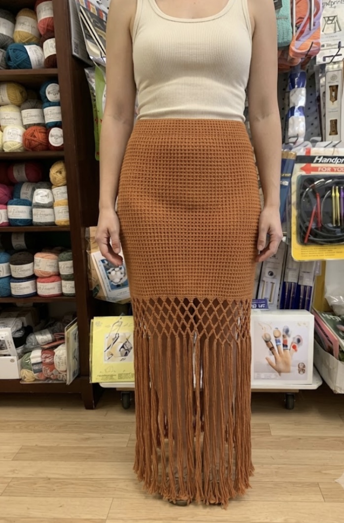 Falda hecha a macramé